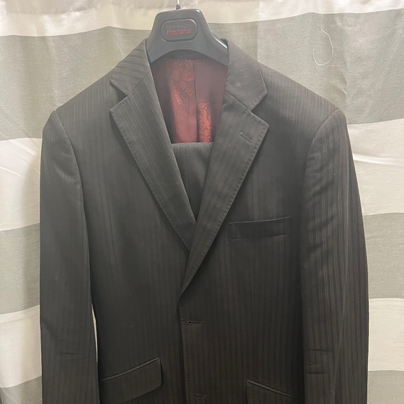 Ted Baker Other - Ted Baker Endurance 40L Suit